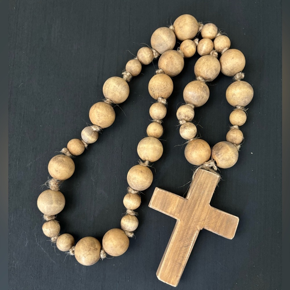 Rustic Wood Bead Garland With Reclaimed Wood Cross Handmade‎ Holiday Decor NEW